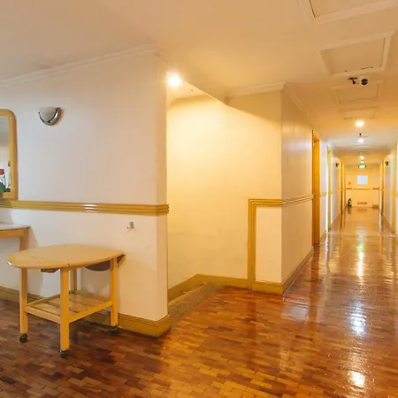 The Aloha Hotel-3